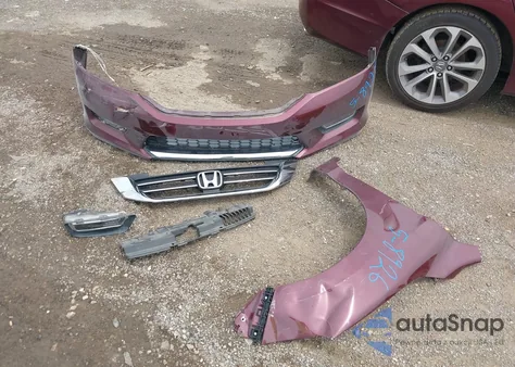 2013 Honda Accord Sport z USA, uszkodzony, nr VIN 1HGCR2F57DA059856